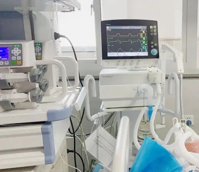 ICU重癥監(jiān)護病房設(shè)計方案麻煩嗎?如何布局空間呢?